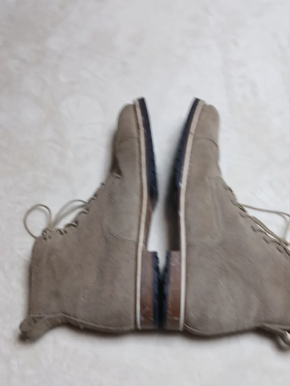 Helm Hollis Men's Suede Cap Toe Chukka Boots in Taupe Size 11
